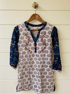 Women’s Floral Print Boho Cotton Blouse - Navy and Cream